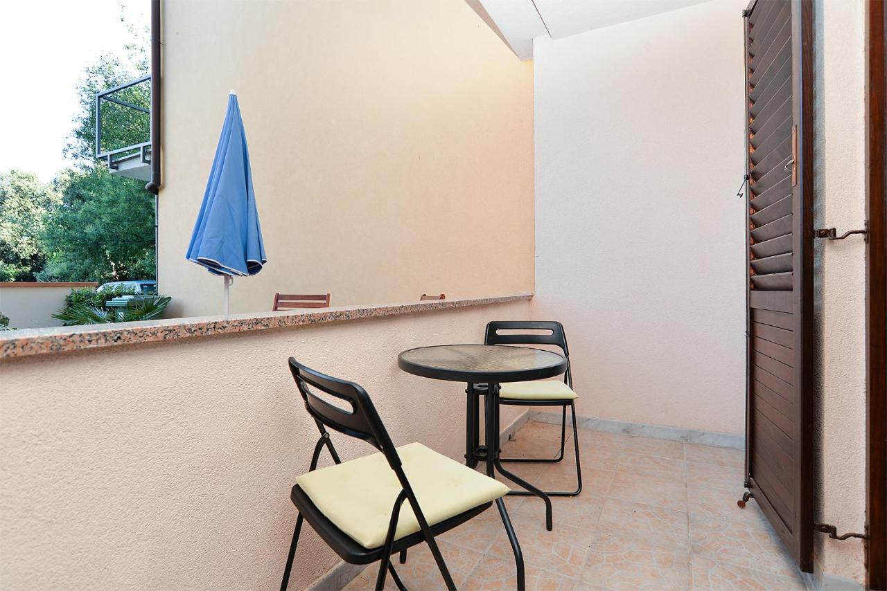 Apartment Puzar 295 Štinjan Buitenkant foto