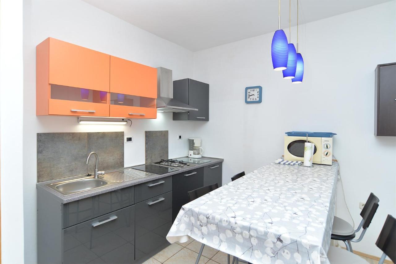Apartment Puzar 295 Štinjan Buitenkant foto
